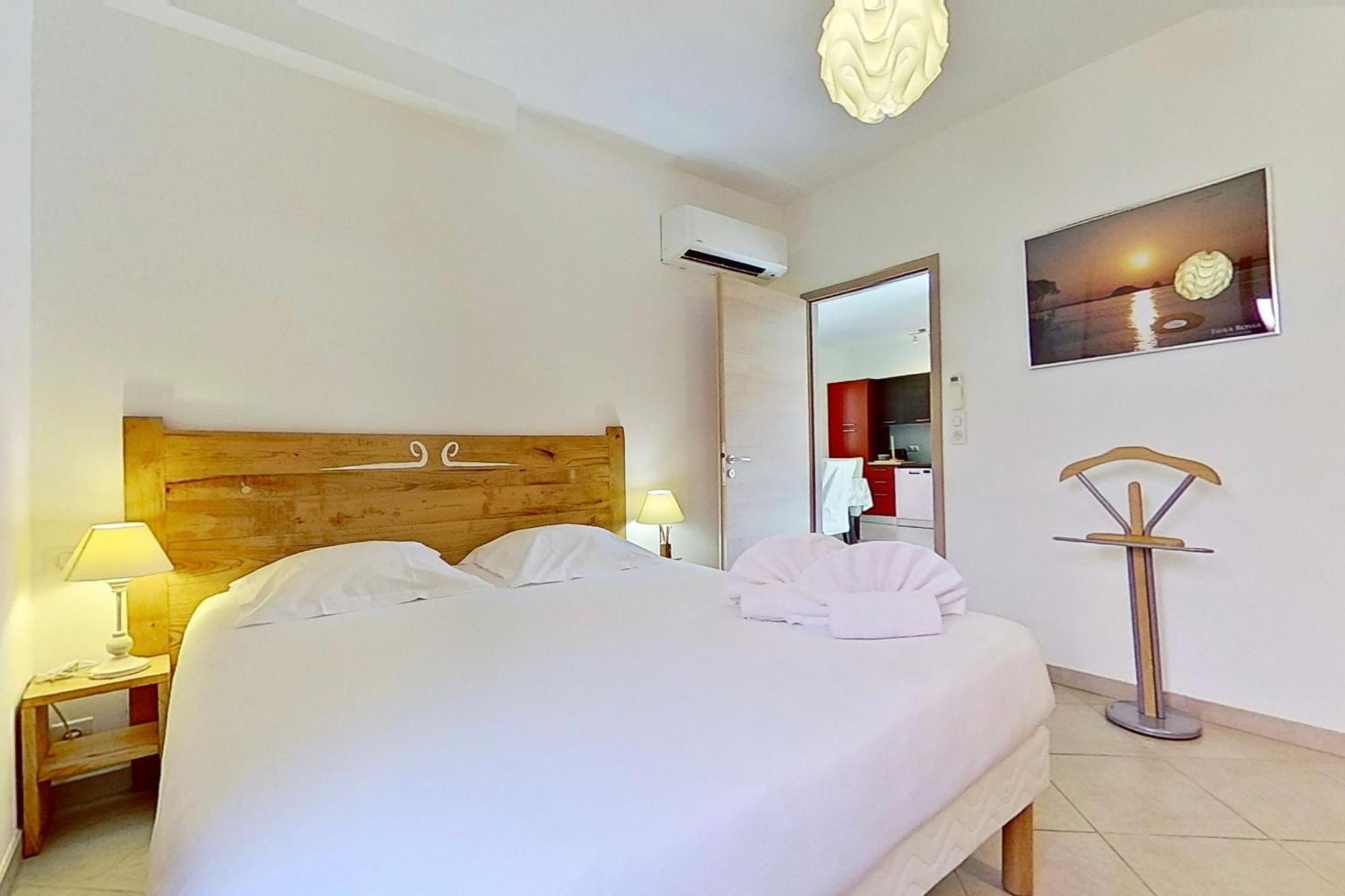 Villas Cala Corsa - 3 Et 4 Chambres - Cala Rossa Porto-Vecchio - Villas Entierement Climatisees Avec Piscine Chauffee Partagee Et Piscines Privees - Internet Gratuit エクステリア 写真