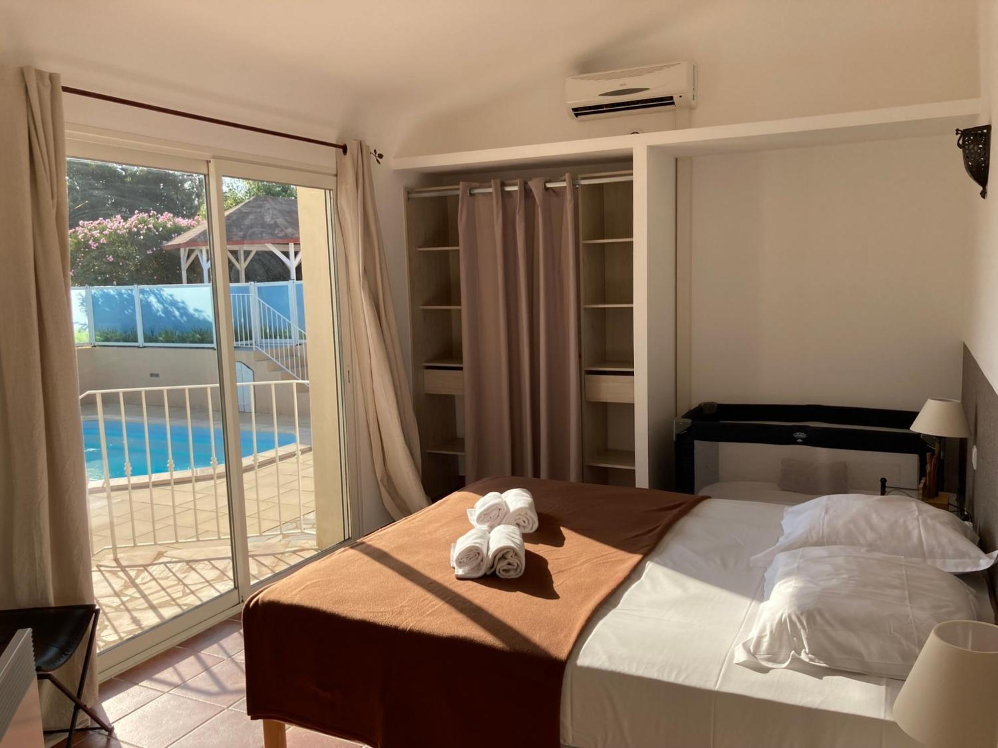 Villas Cala Corsa - 3 Et 4 Chambres - Cala Rossa Porto-Vecchio - Villas Entierement Climatisees Avec Piscine Chauffee Partagee Et Piscines Privees - Internet Gratuit エクステリア 写真