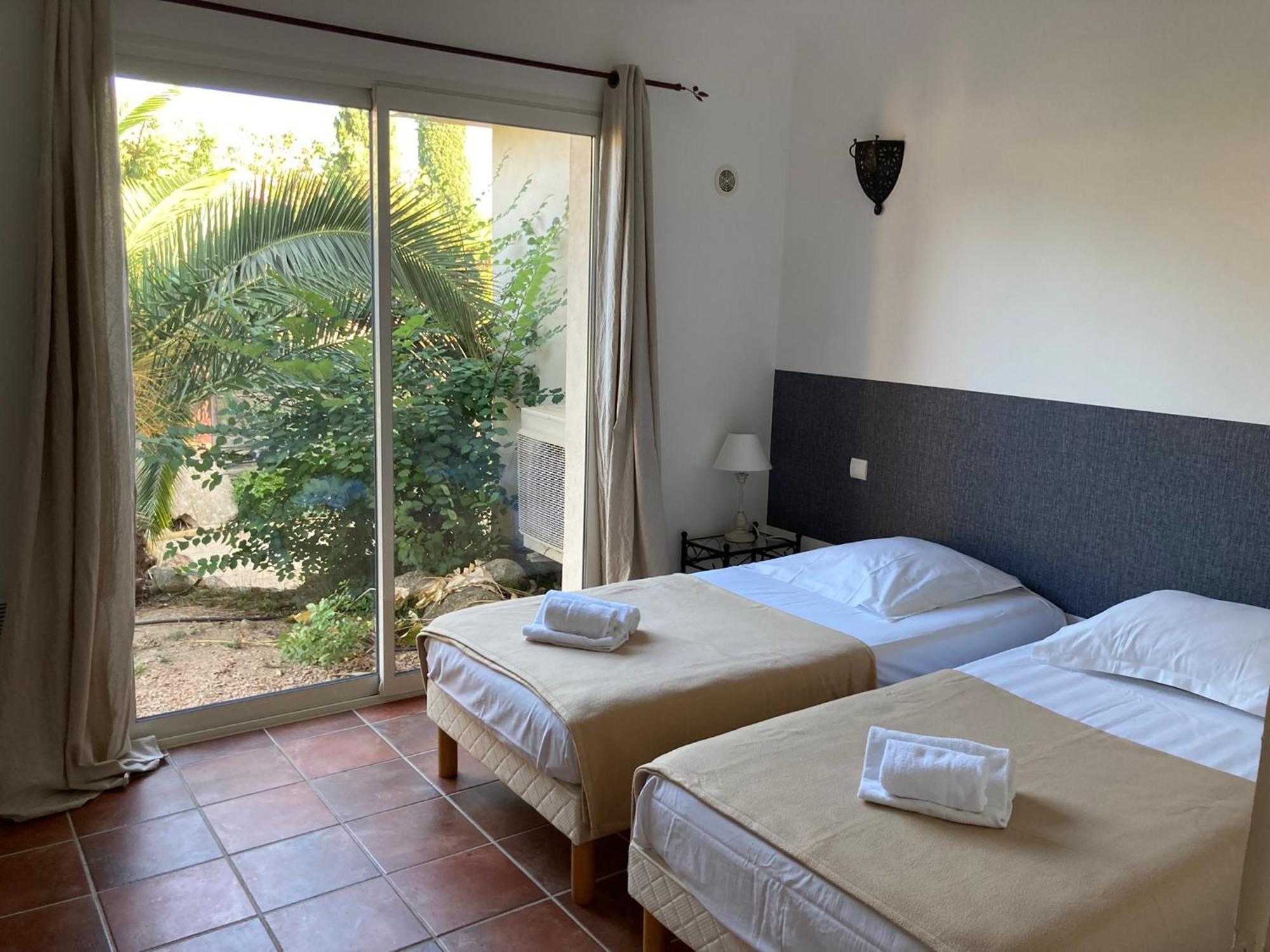 Villas Cala Corsa - 3 Et 4 Chambres - Cala Rossa Porto-Vecchio - Villas Entierement Climatisees Avec Piscine Chauffee Partagee Et Piscines Privees - Internet Gratuit エクステリア 写真
