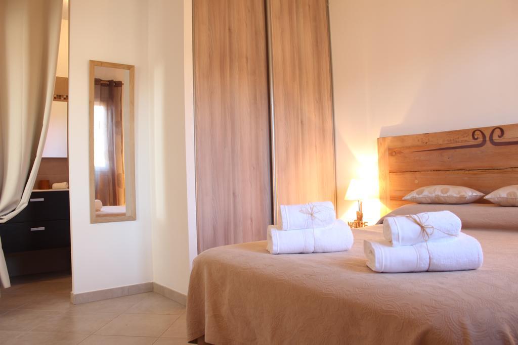 Villas Cala Corsa - 3 Et 4 Chambres - Cala Rossa Porto-Vecchio - Villas Entierement Climatisees Avec Piscine Chauffee Partagee Et Piscines Privees - Internet Gratuit エクステリア 写真